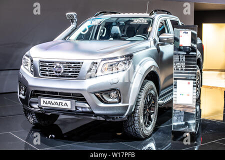 京商 Jコレクション 日産 ナバラ NAVARA PICK UP 稀少 - メルカリ