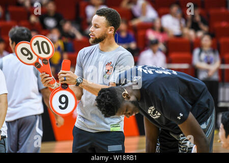 Nba Star Stephen Curry Of Golden State Warriors Attends A Fan Meeting 