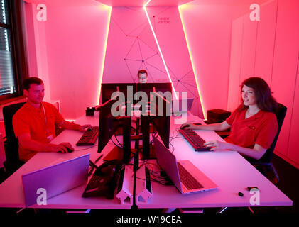 Essen, Germany. 01st July, 2019. In the 'Red Room', Innogy employees practice cyber attacks on the power grid during a simulation. The energy company Innogy presents its training center for the defense against cyber attacks on power grids. Credit: Roland Weihrauch/dpa/Alamy Live News Stock Photo