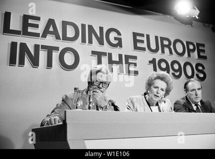 Foreign Secretary Sir Geoffrey Howe (l), prime Minister Margaret Thatcher and Conservative Party chairman Peter Brook at the Conservative Party's European Election Campaign Press Conference in London. Stock Photo