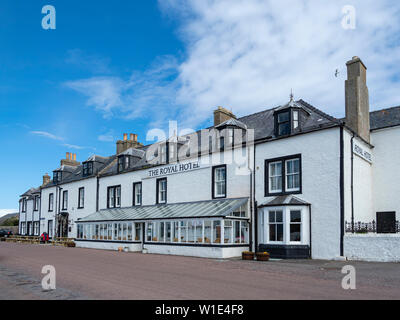 The Royal Hotel by the harbour in Cromarty on the Black Isle, Highland, Scotland Stock Photo