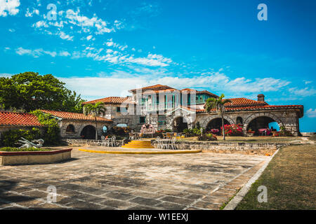 The restaurant Le Casa de Al and house of Al Capone, Varadero, Hicacos Peninsula, Matanzas Province, Cuba, West Indies, Central America Stock Photo