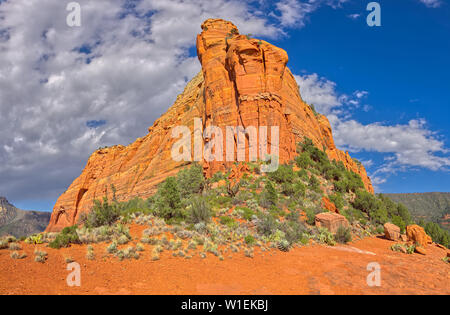 Close up of the eastern half of Mitten Ridge, accessible by way of the Hangover Trail, Sedona, Arizona, United States of America, North America Stock Photo