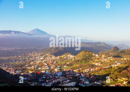 Pico del Teide, 3718m, highest mountain in Spain, Teide National Park, UNESCO World Heritage Site, Tenerife, Canary Islands, Spain, Atlantic, Europe Stock Photo