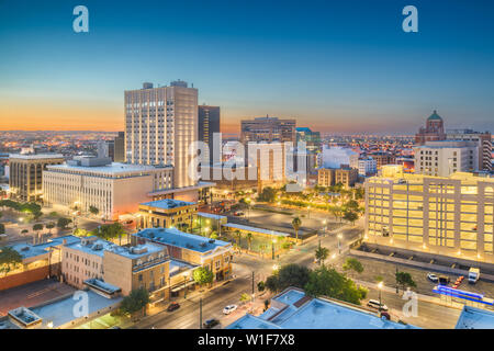 El Paso, Texas, USA  downtown city skyline at dusk with Juarez, Mexico in the distance. Stock Photo