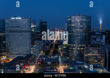 La Défense (Pariser Geschäftsviertel). // La Défense (Paris business district). Stock Photo