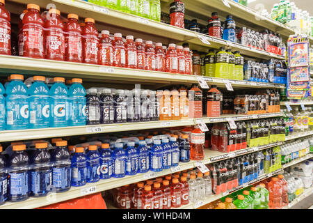 gatorade on a store shelf supermarket north america Stock Photo - Alamy