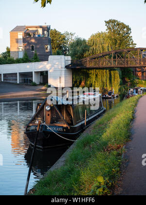 House boat on the river Cam near the Fort St. George Bridge in Cambridge UK Stock Photo