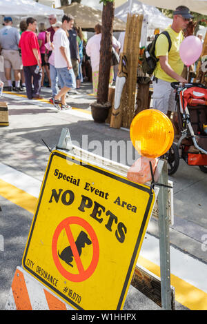 Mt. Mount Dora Florida,Annual Craft Fair,sign,special event area,no pets,prohibition,city ordinance,FL091025177 Stock Photo