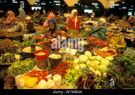 Senior woman at her market stall, Kota Bharu, Market Hall, East coast, Malaysia, Asia Stock Photo