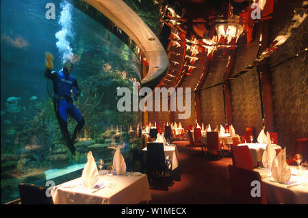 Al Mahara Restaurant, Burj Al Arab Hotel, Dubai Vereinigte Arabische Emirate Stock Photo