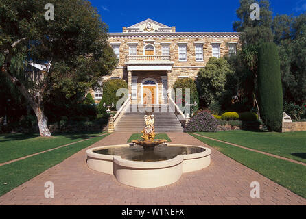 chateau yaldara lyndoch south Australia chardonnay Stock Photo - Alamy