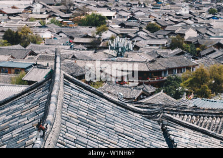Traditional ancient Chinese style buildings roofs in Old Lijiang Town, China Stock Photo