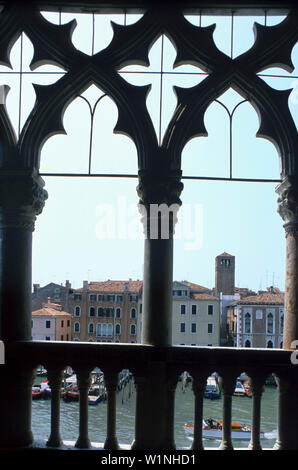 Blick von Palazzo Ca´ d´Oro, auf Canal Grande, Venedig Italien Stock Photo