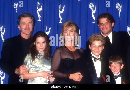 Pasadena, California, USA 11th September 1994 Actor Tom Skerritt, actress Holly Marie Combs, actress Kathy Baker, actor Justin Shenkarow, actor Costas Mandylor and actor Adam Wylie attend the 46th Annual Primetime Emmy Awards on September 11, 1994 at Pasadena Civic Auditorium in Pasadena, California, USA. Photo by Barry King/Alamy Stock Photo Stock Photo