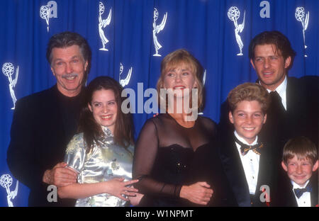 Pasadena, California, USA 11th September 1994 Actor Tom Skerritt, actress Holly Marie Combs, actress Kathy Baker, actor Justin Shenkarow, actor Costas Mandylor and actor Adam Wylie attend the 46th Annual Primetime Emmy Awards on September 11, 1994 at Pasadena Civic Auditorium in Pasadena, California, USA. Photo by Barry King/Alamy Stock Photo Stock Photo