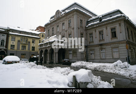 28th March 1993 The Officers' Club on Zelenih beretki during the Siege of Sarajevo. Stock Photo