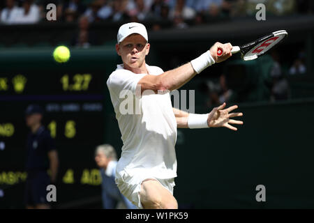 London, UK. Wimbledon, 3rd July 2019, The All England Lawn Tennis and Croquet Club, Wimbledon, England, Wimbledon Tennis Tournament, Day 3; Kyle Edmund returns to Fernando Verdasco Stock Photo