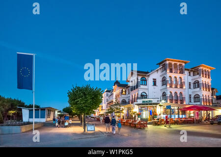 Promenade and Hotel Ahlbecker Hof, Ahlbeck, Usedom island, Mecklenburg-Western Pomerania, Germany Stock Photo