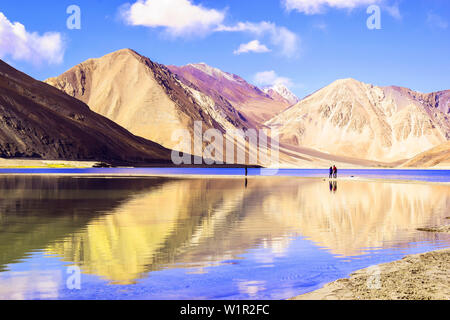 Pangong Tso lake in Ladakh, Himalaya Stock Photo