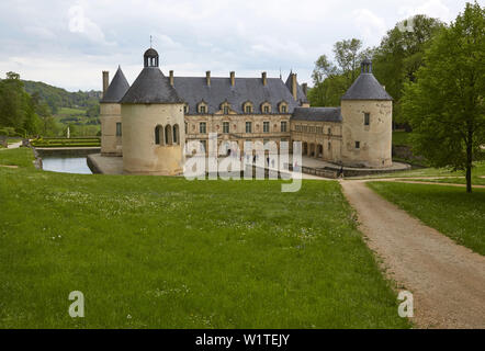 Château de Bussy-Rabutin 16th century , Bussy-le-Grand , Departement Côte-d'Or , Burgundy , France , Europe Stock Photo