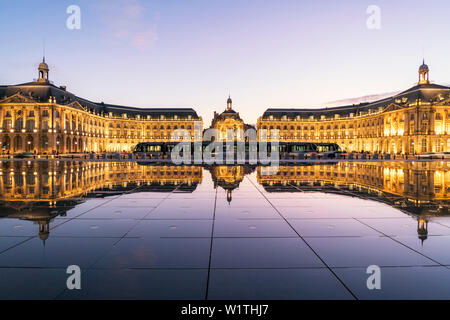 Place De La Bourse, Bordeaux, UNESCO-Weltkulturerbe, Gironde, Aquitanien, Frankreich, Europa Bordeaux, France Stock Photo