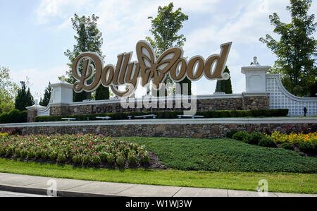 sign for dollywood with love every moment tagline Pigeon Forge, Tennessee, USA Stock Photo