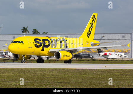 Fort Lauderdale, Florida – April 6, 2019: Spirit Airlines Airbus A319 airplane at Fort Lauderdale airport (FLL) in the United States. Stock Photo