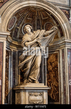 Statue of Veronica in St Peter´s Basilica, Rome, Vatican, Italy Stock ...