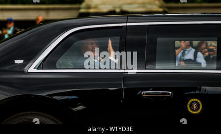 US President Donald Trump waves from his motorcade as it makes it’s way along the Mall to Clarence House. Featuring: Donald Trump Where: London, United Kingdom When: 03 Jun 2019 Credit: Wheatley/WENN Stock Photo