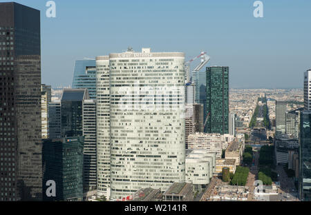 La Défense (Pariser Geschäftsviertel). // La Défense (Paris business district). Stock Photo