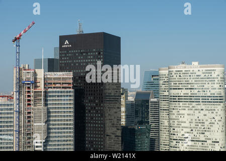 La Défense (Pariser Geschäftsviertel). // La Défense (Paris business district). Stock Photo