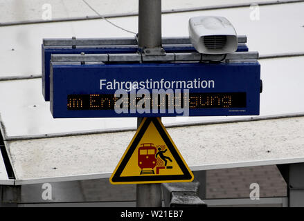 Bredstedt, Germany. 05th July, 2019. The apology can be read on an information board of the railway. Due to a bridge being demolished after an accident and technical problems with trains, the so-called march line between Hamburg and Sylt is obstructed and trains are cancelled. Credit: Carsten Rehder/dpa/Alamy Live News Stock Photo