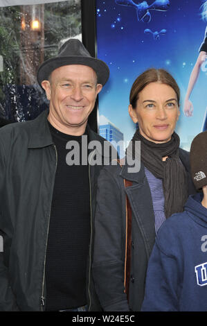 LOS ANGELES, CA. March 22, 2009: Corbin Bernsen & Amanda Pays & family at the Los Angeles premiere of 'Monsters vs. Aliens' at the Gibson Amphitheatre, Universal Studios, Hollywood. © 2009 Paul Smith / Featureflash Stock Photo