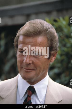 Outdoor portrait of actor Roger Moore. Stock Photo