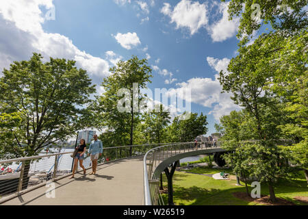 Pedestrian bridge over Storrow Drive on the Esplanade, Boston, Massachusetts, USA Stock Photo