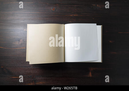 template presentation paper on wood background Stock Photo - Alamy