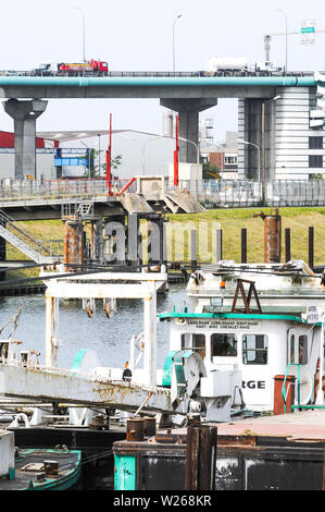 Genevilliers harbor, Hauts-de-Seine, Ile-de-France, France Stock Photo