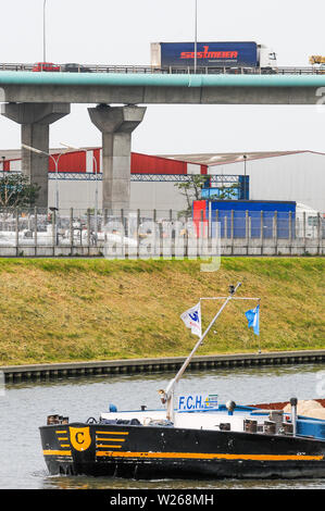 Genevilliers harbor, Hauts-de-Seine, Ile-de-France, France Stock Photo