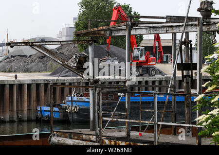 Genevilliers harbor, Hauts-de-Seine, Ile-de-France, France Stock Photo