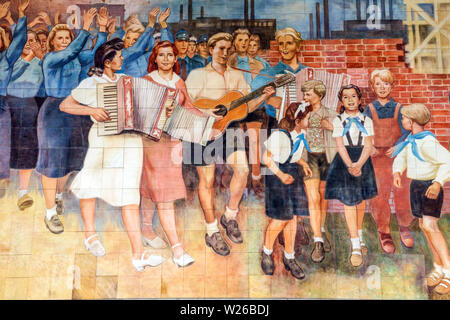 Detail, Pioneers GDR Socialist realism art from the time of the Communist German Republic Ministry of Finance, Berlin Germany Communist art Propaganda Stock Photo