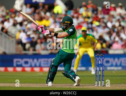 Old Trafford, Manchester, UK. 6th July, 2019. ICC World Cup cricket, Australia versus South Africa; South Africa captain Faf du Plessis hooks to the boundary Credit: Action Plus Sports/Alamy Live News Stock Photo