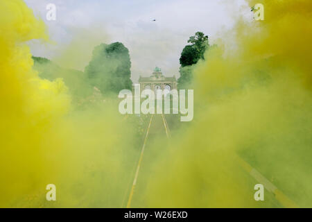 Brussels, Belgium. 6th July 2019. People take part in a protest of the yellow vests during the first stage of the 106th edition of the Tour de France cycling race between Brussels and Brussels. Credit: ALEXANDROS MICHAILIDIS/Alamy Live News Stock Photo