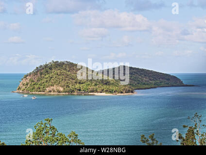 Afternoon shot from high angle on Buchan Point looking out over Double Island and the Coral Sea off Palm Cove north of Cairns in Queensland, Australia Stock Photo