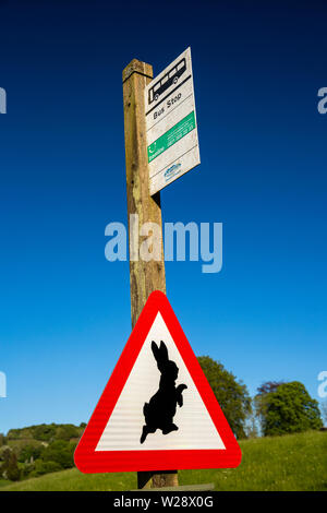 UK, Cumbria, Hawkshead, Near Sawrey, Peter Rabbit road sign at Hill Top Farm, Beatrix Potter’s home Stock Photo