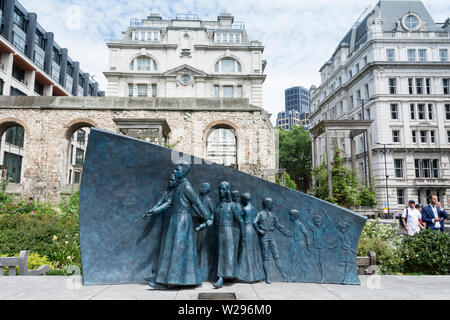 Andrew Brown's memorial bronze sculpture of Christ's Hospital School, in the Christ Church Greyfriars church garden, City of London, UK Stock Photo