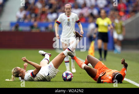 Netherlands' Lineth Beerensteyn (left) and USA's Abby Dahlkemper battle for the ball during the FIFA Women's World Cup 2019 Final at the Stade de Lyon, Lyon, France. Stock Photo