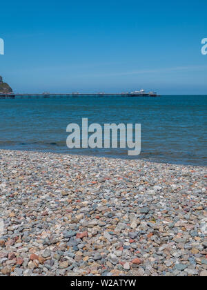 LLandudno, Wales, UK - Llandudno bay and Llandudno Pier. The pier is the longest in Wales and was opened in 1877. Stock Photo