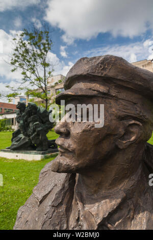 Bulgaria, Sofia, Sculpture Park of Socialist art, bust of Lenin, Lev Kerbel, 1963 Stock Photo