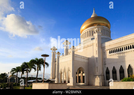 Kingdom of Brunei, Bandar Seri Begawan, Omar Ali Saifuddien Mosque Stock Photo